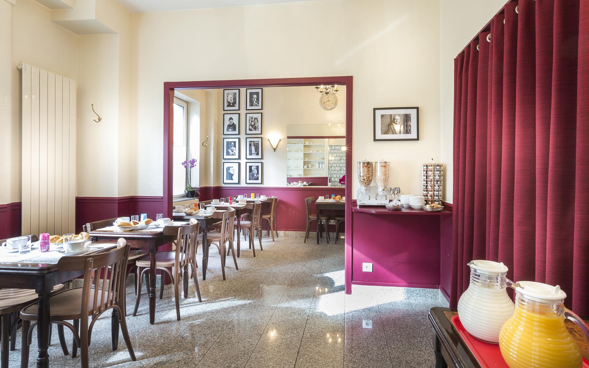 Hotel des Ecrivains - Breakfast